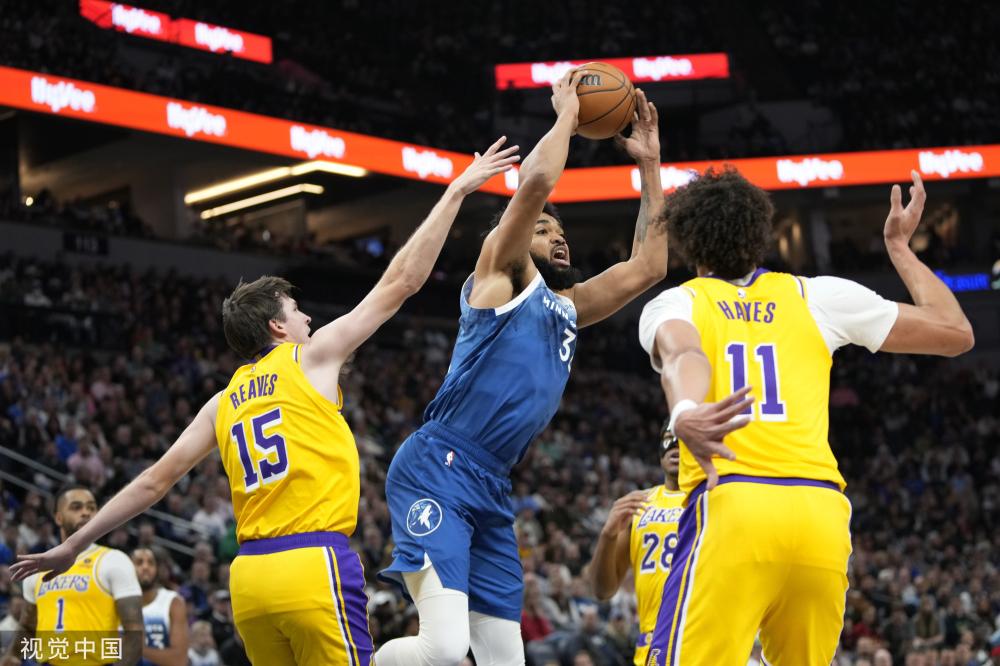 湖人三巨头 湖人三巨头