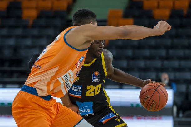 和长期围困 和长期围困